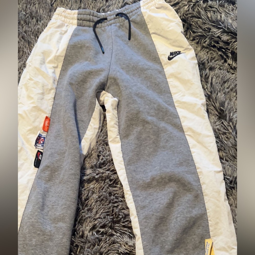 sweatpants
